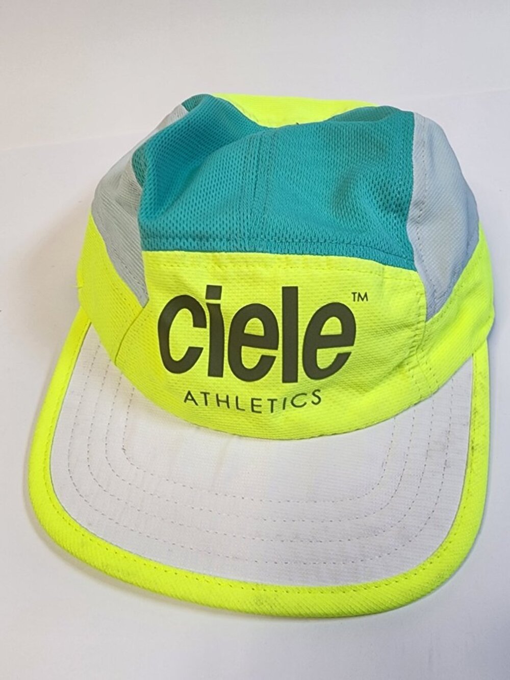Ciele Athletics 5-Panel Running Cap — Neon Yellow/Teal, OS | Coolwick